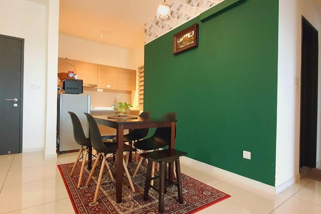 Aldridge Residence Cosy Apt @Emira Residence 莎阿南 外观 照片